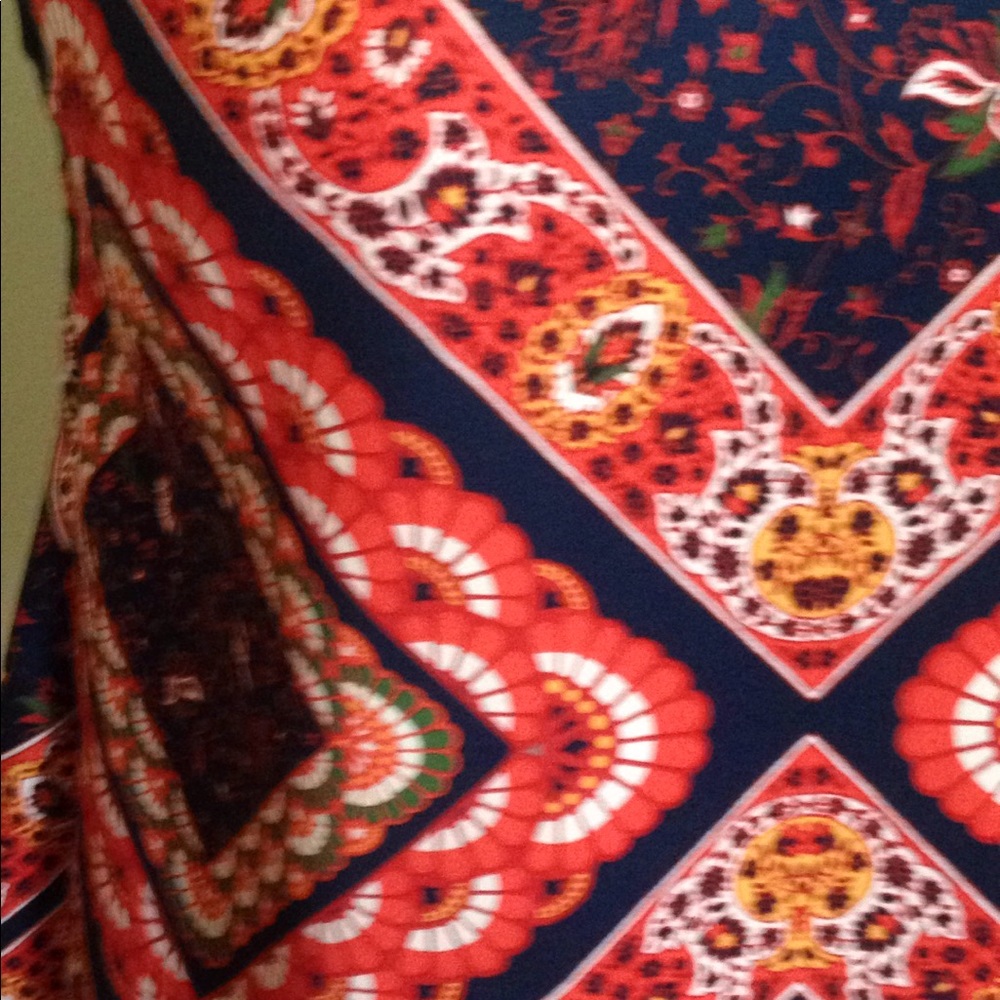 Halter top - Picture 4 of 5